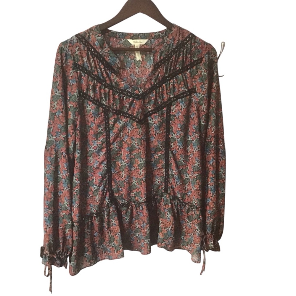 Matilda Jane Womens 2XL Long Sleeved Blouse Boho Smocked front, Lace trim, ruffl